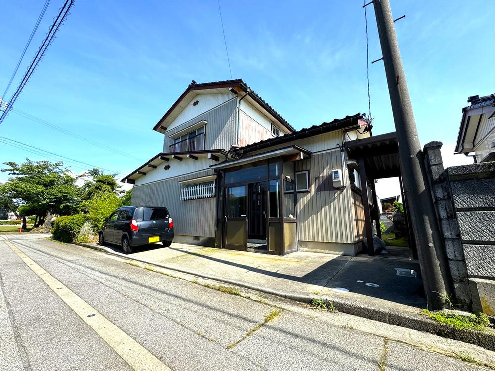 上野（入善駅） 300万円