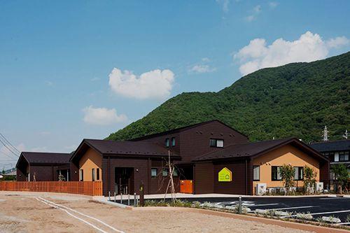 detached 山梨県笛吹市石和町駅前