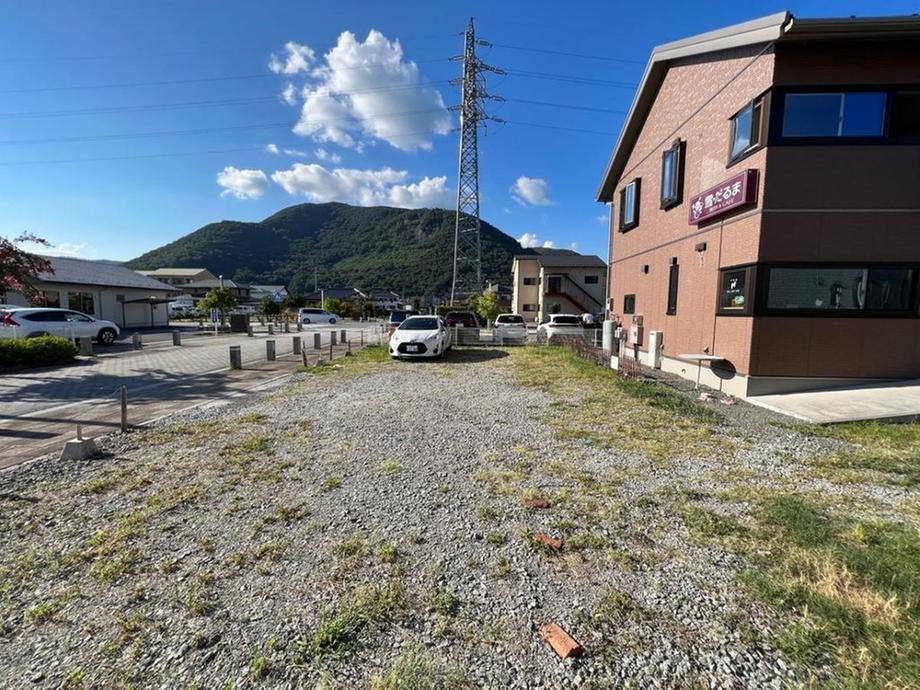 detached 山梨県笛吹市石和町駅前