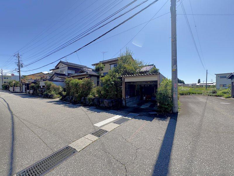 detached 富山県富山市南栗山40