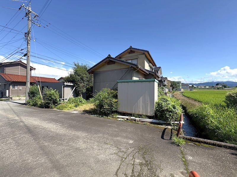 detached 富山県富山市南栗山40