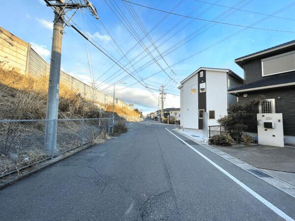 春日井市十三塚町の家