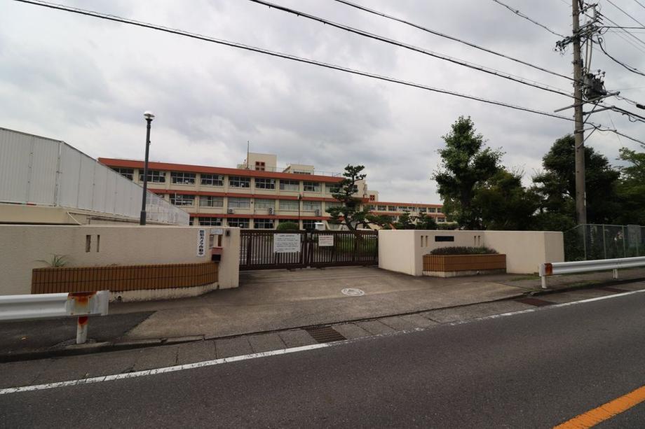 detached 愛知県小牧市大字東田中