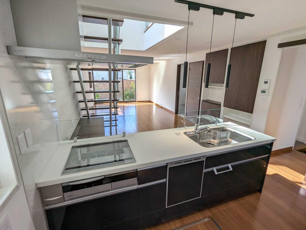 detached 愛知県清須市西枇杷島町上新