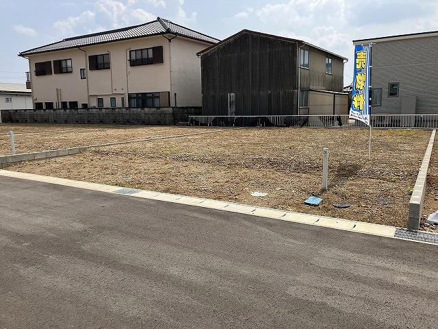 大字鳥取（東員駅） 800万円・1150万円