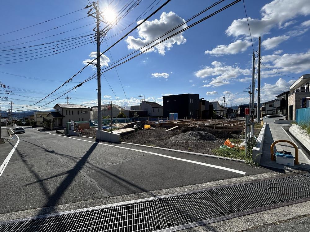 飯田の分譲住宅　富士宮市万野原新田　第２８　クレイドルガーデン　全２棟