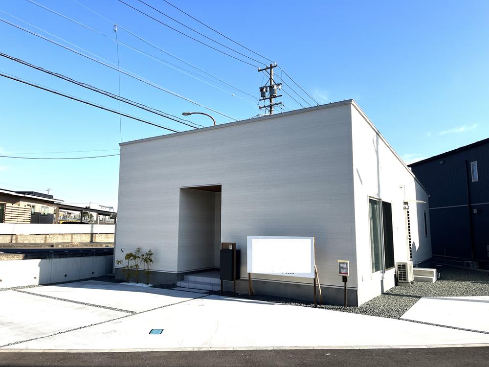 能褒野町（井田川駅） 3700万円