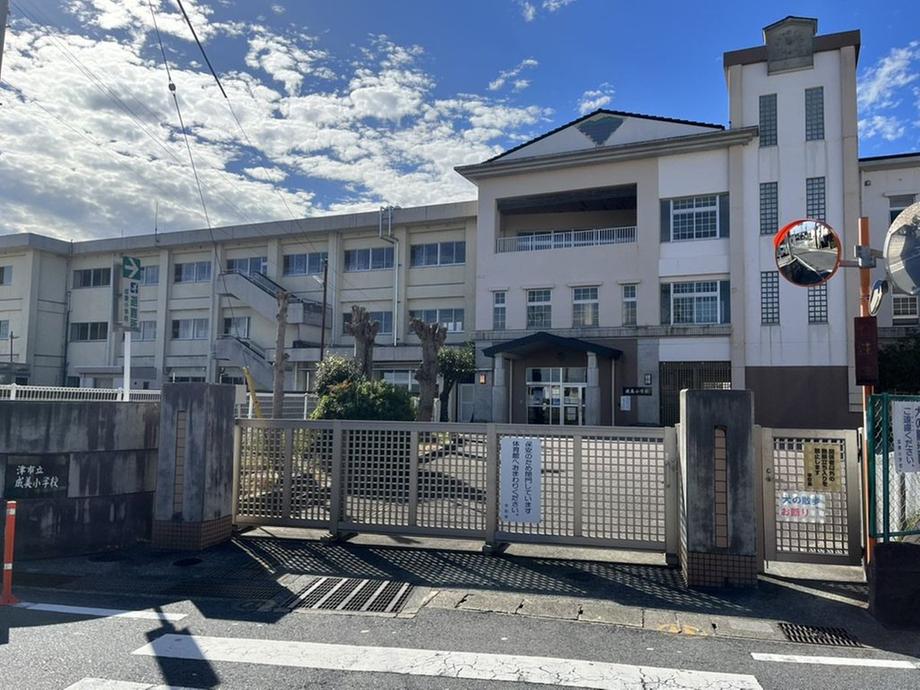 久居野村町（久居駅） 450万円