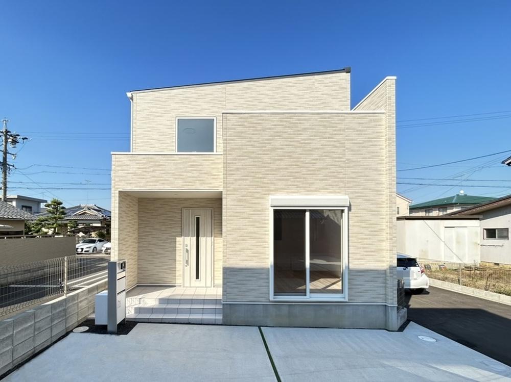  【 HOUSE DO 】津市新町　3190万円　コーディネート家具付き住宅！