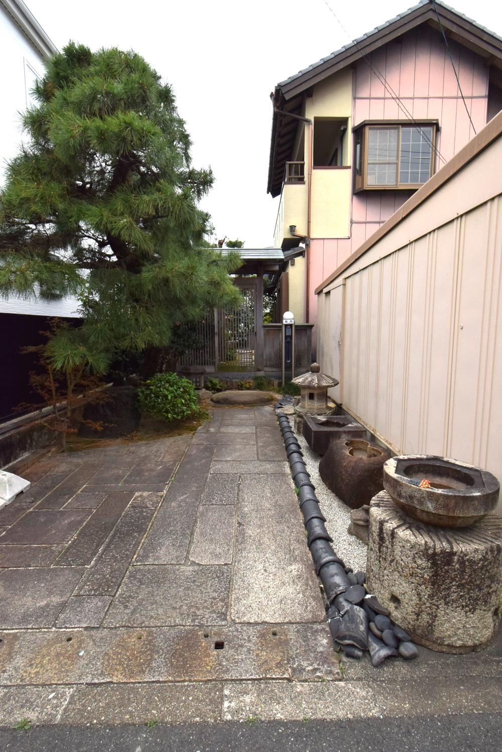 detached 愛知県津島市神守町字六反田