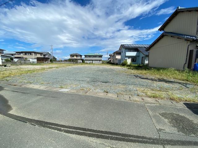 西島町 600万円