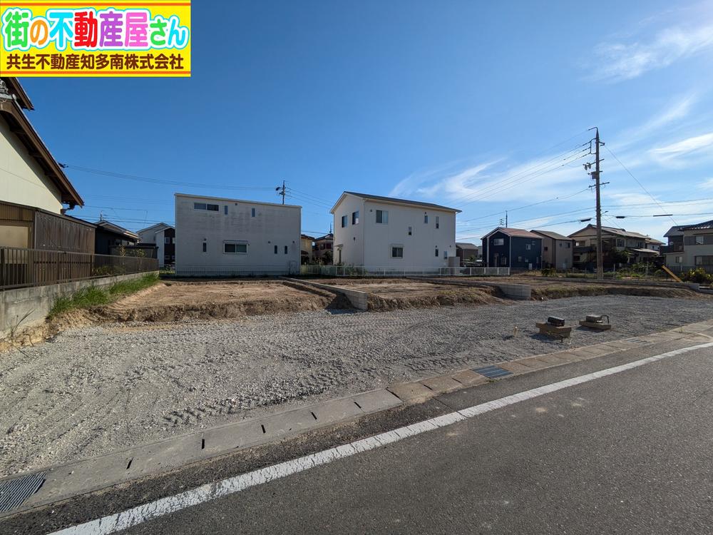 リーブルガーデン常滑市新浜町4丁目第3　2～3号棟