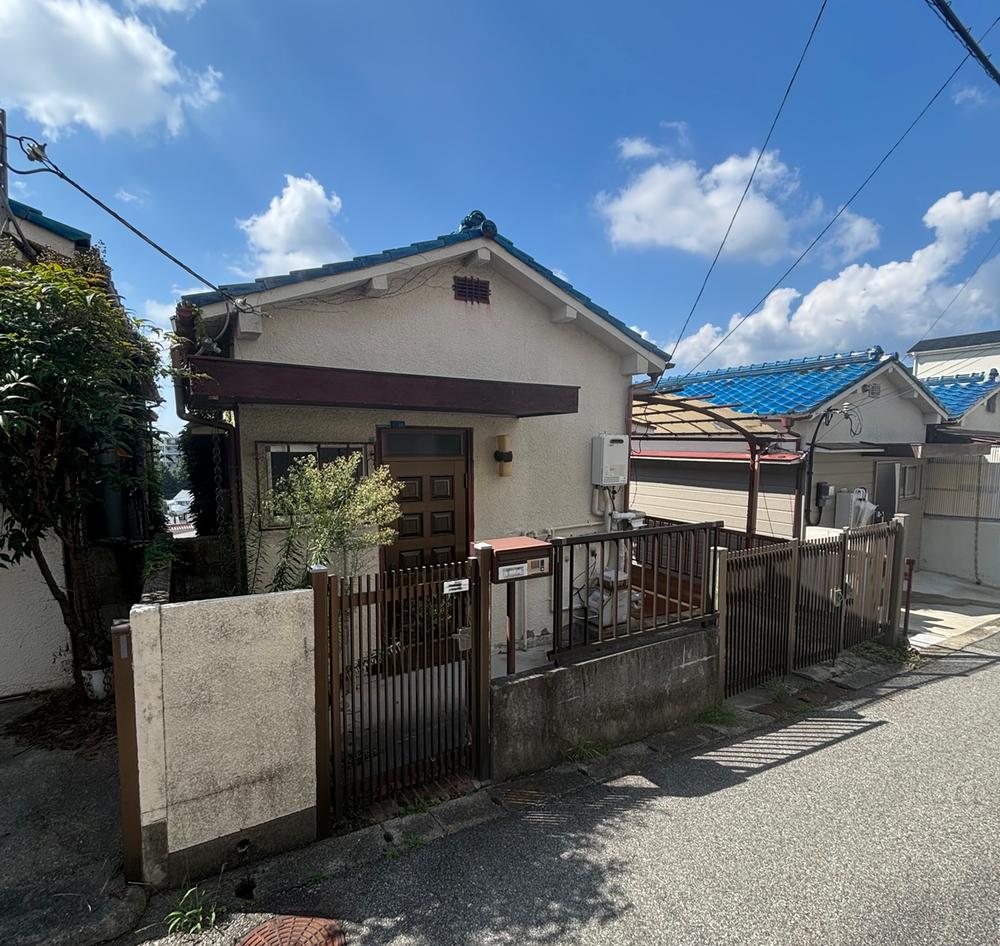 鈴蘭台東町５（鈴蘭台駅） 220万円