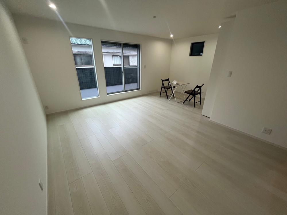 東山本新町６（高安駅） 3580万円