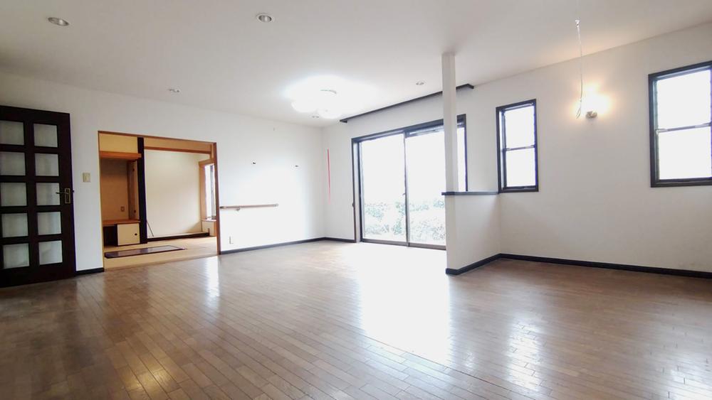 detached 兵庫県三田市友が丘３