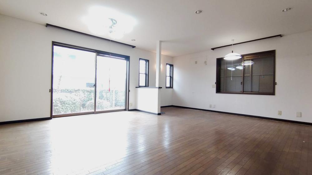 detached 兵庫県三田市友が丘３