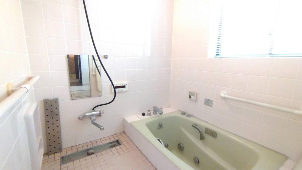 detached 兵庫県三田市友が丘３