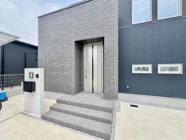 detached 滋賀県守山市荒見町