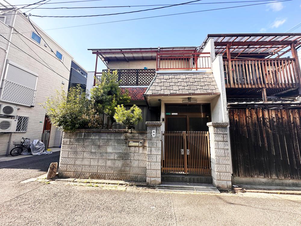 【中古】 街角の煙草屋までの旅/武田ランダムハウスジャパン/吉行淳之介 Amazon.co.jp: 街角の煙草屋までの旅 吉行淳之介エッセイ選