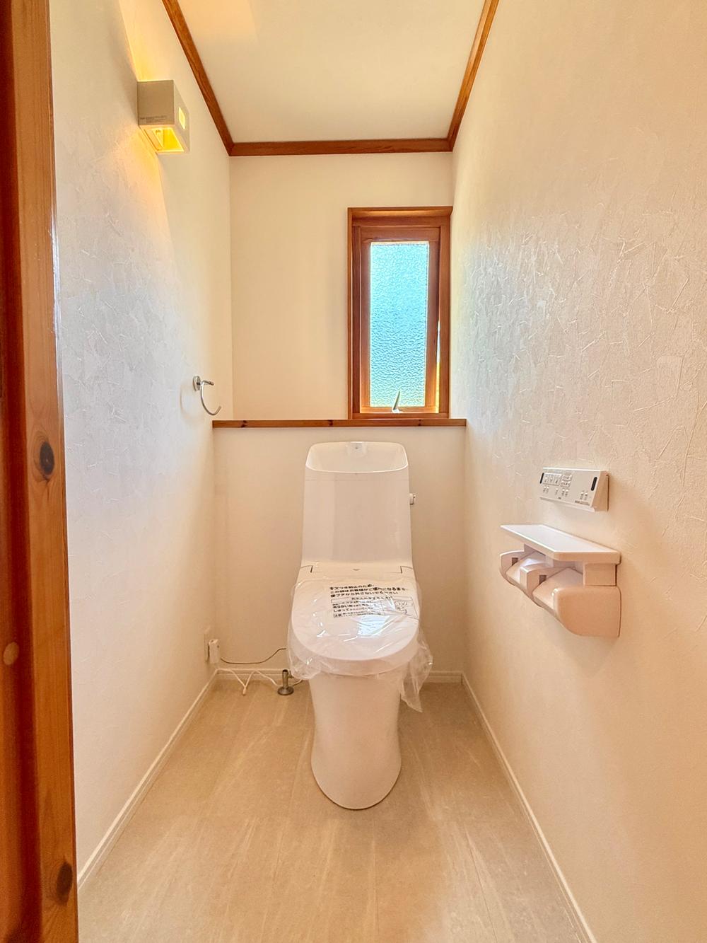 1年前に購入しましたが乗ったのは3ヶ月くらいです屋根つきの場所で保管してました kr1921-2.jpg
