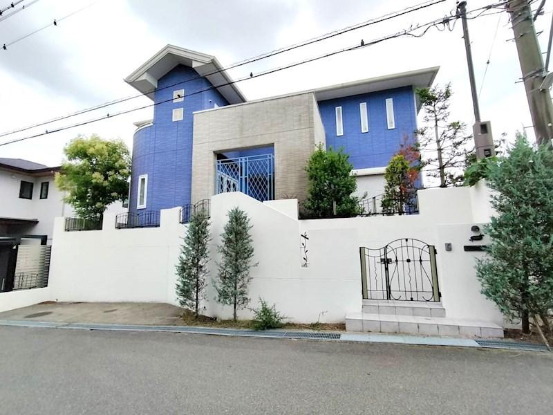 新千里西町３（千里中央駅） 1億800万円