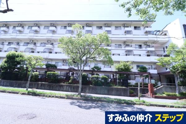 研究学園６団地　５３０号棟