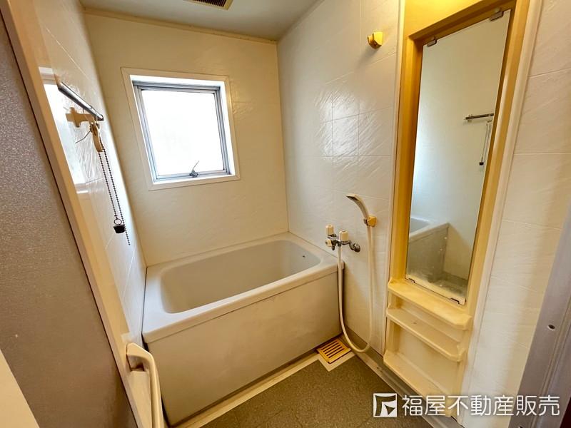 江戸中期　古清水　三段重　幅約14㎝　東さ7-0522③ 製品詳細 | 検索結果一覧 | 製品検索 | 製品情報 | 三甲株式会社