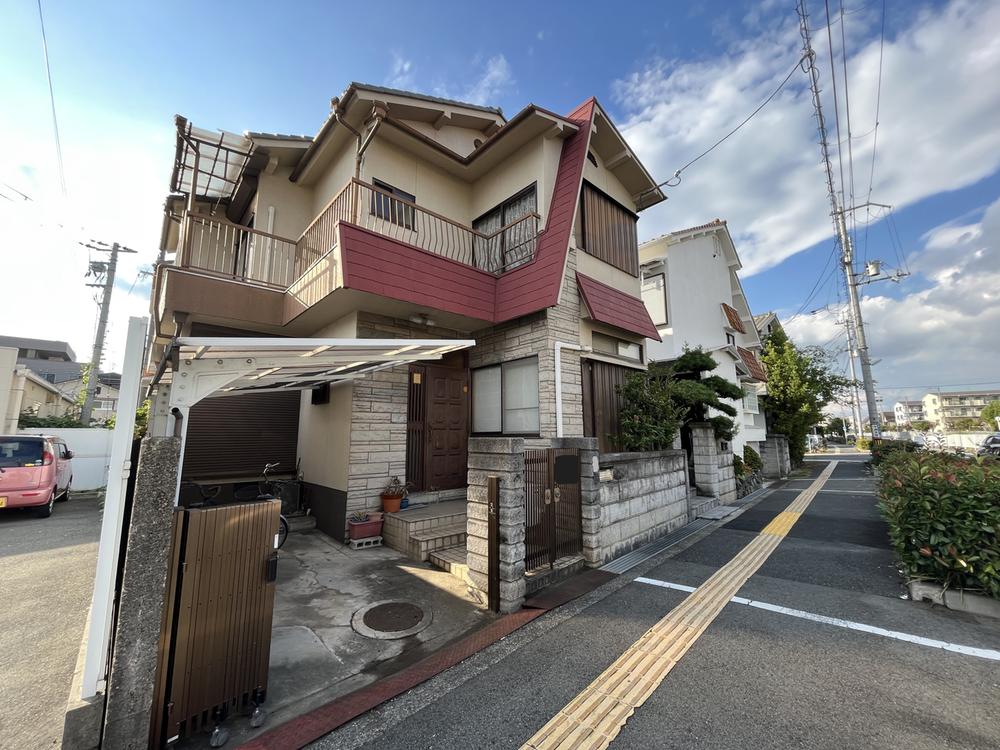 Amazon.co.jp: 再生名建築: 時を超えるデザイン 1 : 足立 裕司