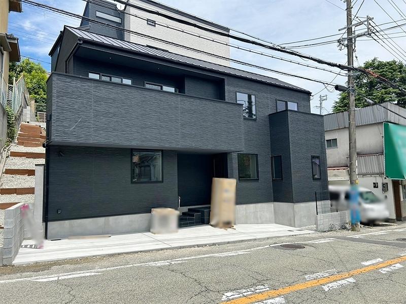 【即日内覧可能！家具付き新築戸建】 the CASA 川西市花屋敷1丁目 