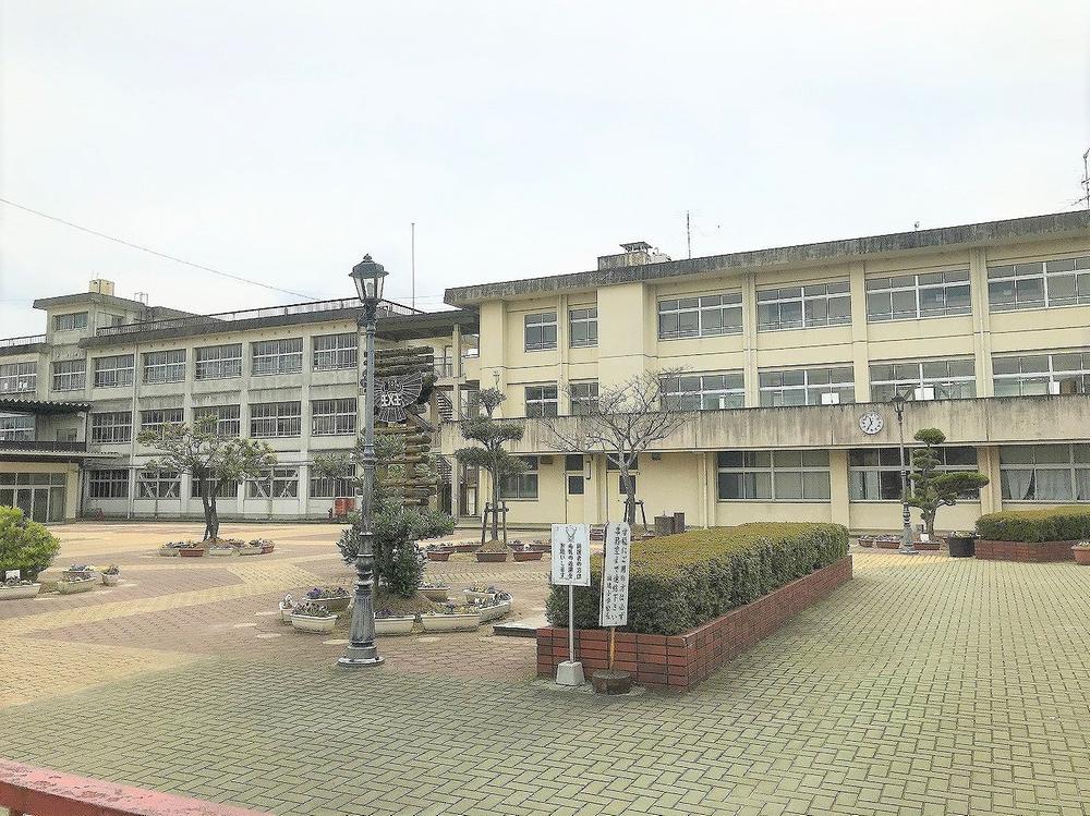 detached 奈良県生駒郡斑鳩町興留８