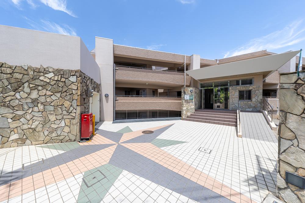 SUUMO】神戸市垂水区歌敷山の中古マンション購入情報