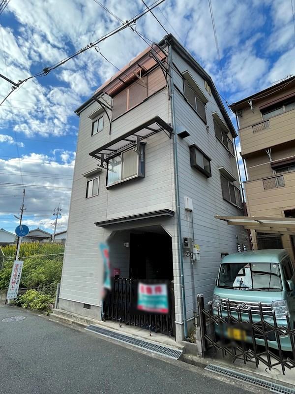 東奈良１（南茨木駅） 2400万円