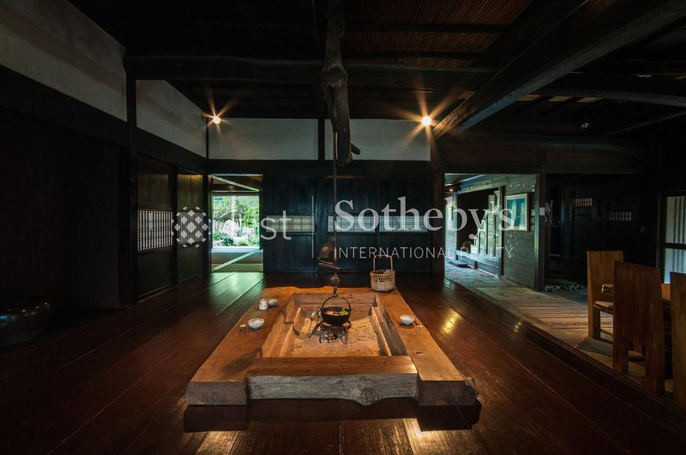 SUUMO】美山町島狐岩 1億8000万円 | 中古住宅・中古一戸建て物件情報