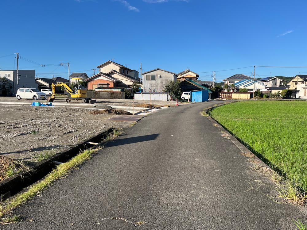 上富田町朝来　分譲地