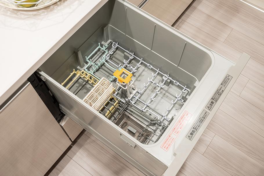 apartment 香川県綾歌郡宇多津町浜二番丁18番1（地番）