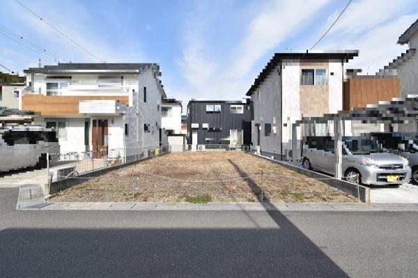 高知市朝倉丙 間口約8メートルの約39坪売土地(建築条件付き)