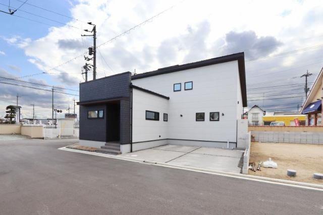 南鳥生町４（伊予富田駅） 2950万円