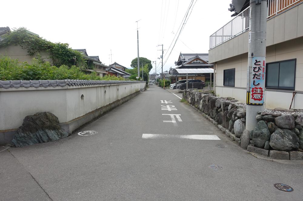 氷見乙（伊予小松駅） 1600万円