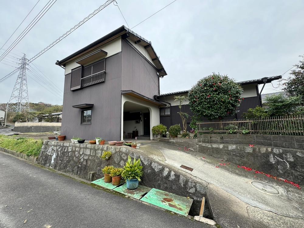 牟礼町牟礼（古高松南駅） 380万円