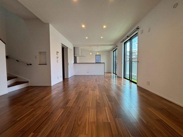 高知市鴨部　新築一戸建て（西棟