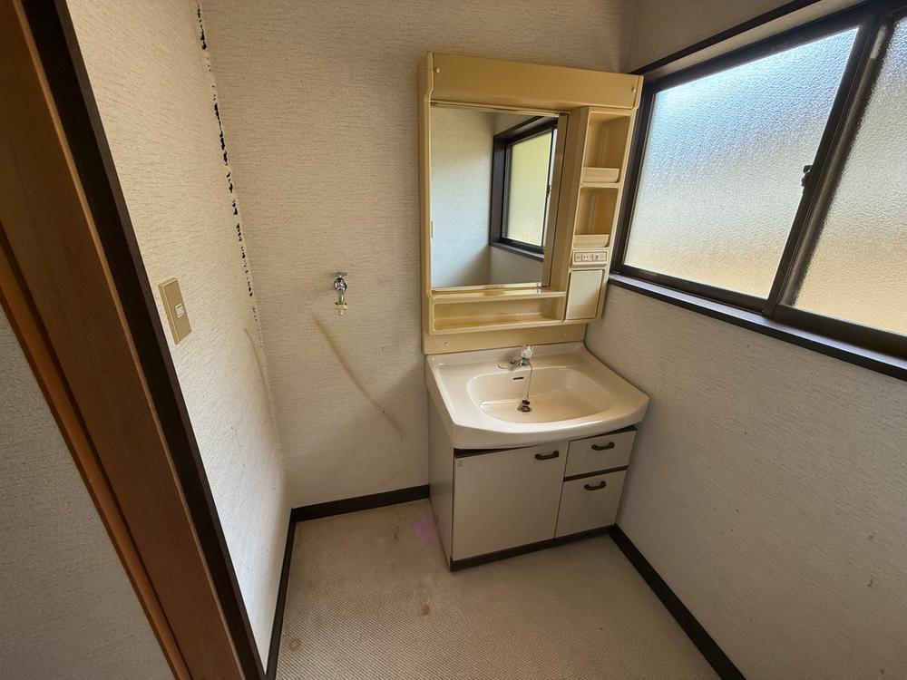 detached 岡山県津山市上村337番2　外4筆