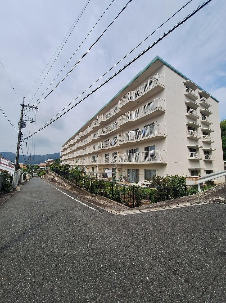 イトーピア己斐マンション202号室