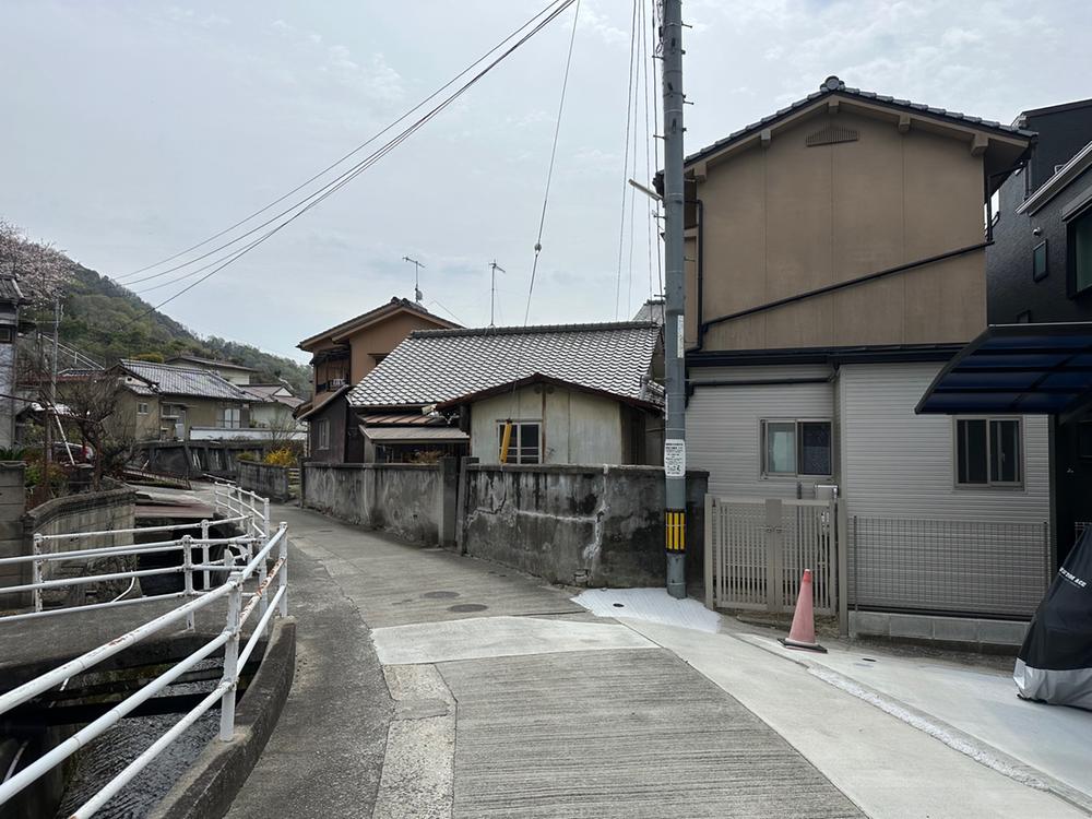 吉浦東本町２（吉浦駅） 400万円