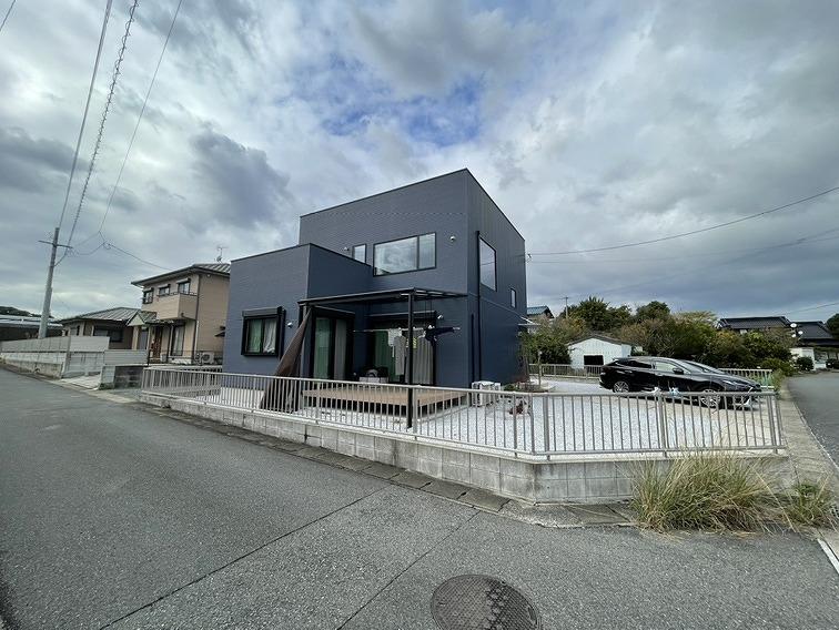 住宅建築設計例集　1　木造住宅100選 住宅建築 | 【4月号のひとこま】 特集2「鈴木恂＋AMS architects