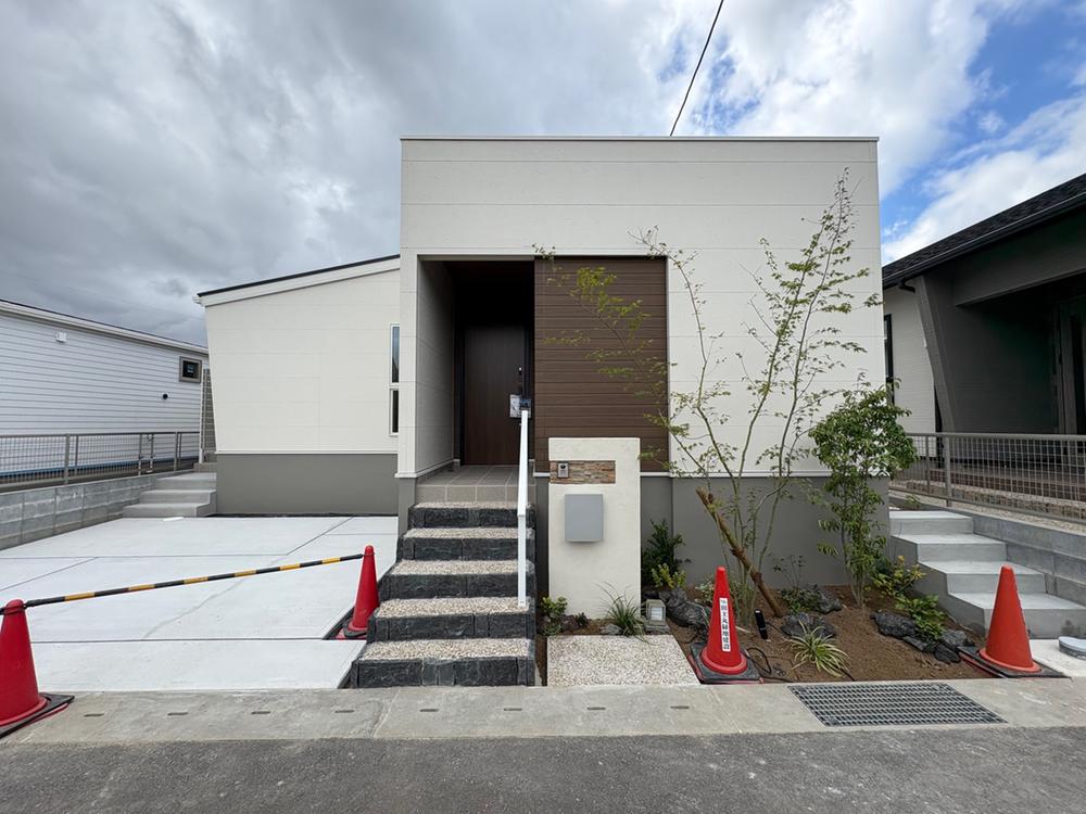 SUUMO】【辰巳住研】ポコタウン小郡 station front CRASIEN