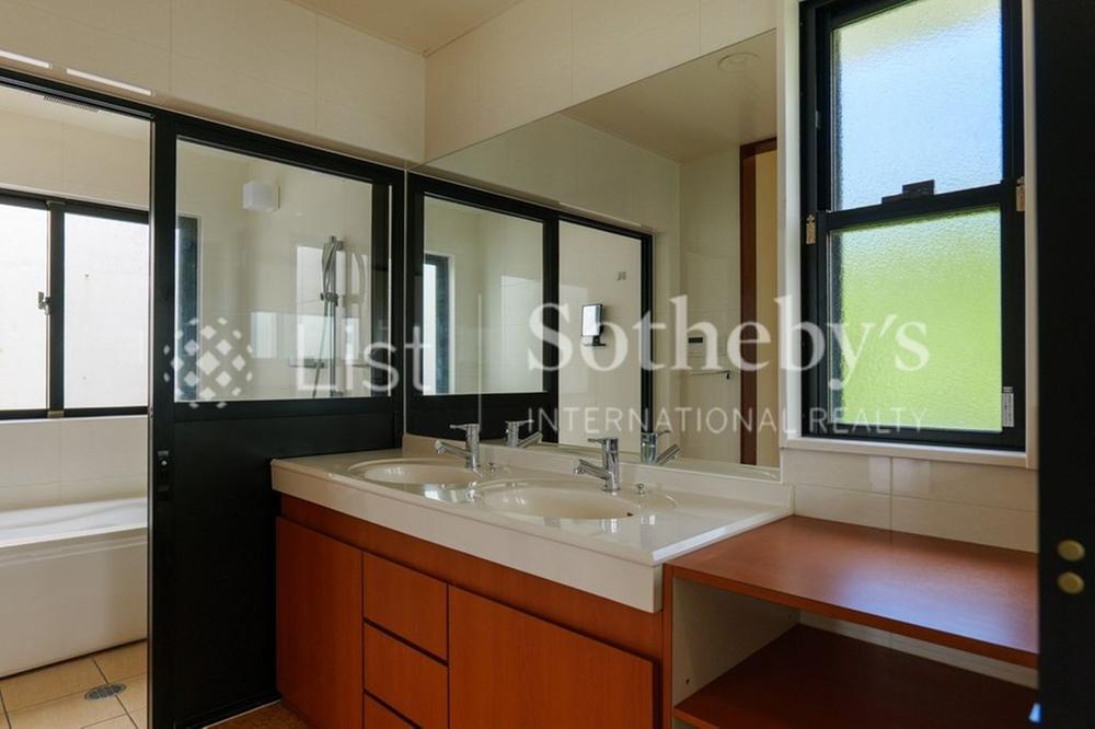 detached 沖縄県沖縄市大里１