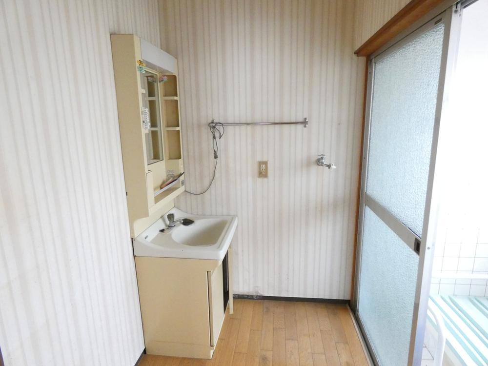 detached 福岡県直方市大字感田2391-19