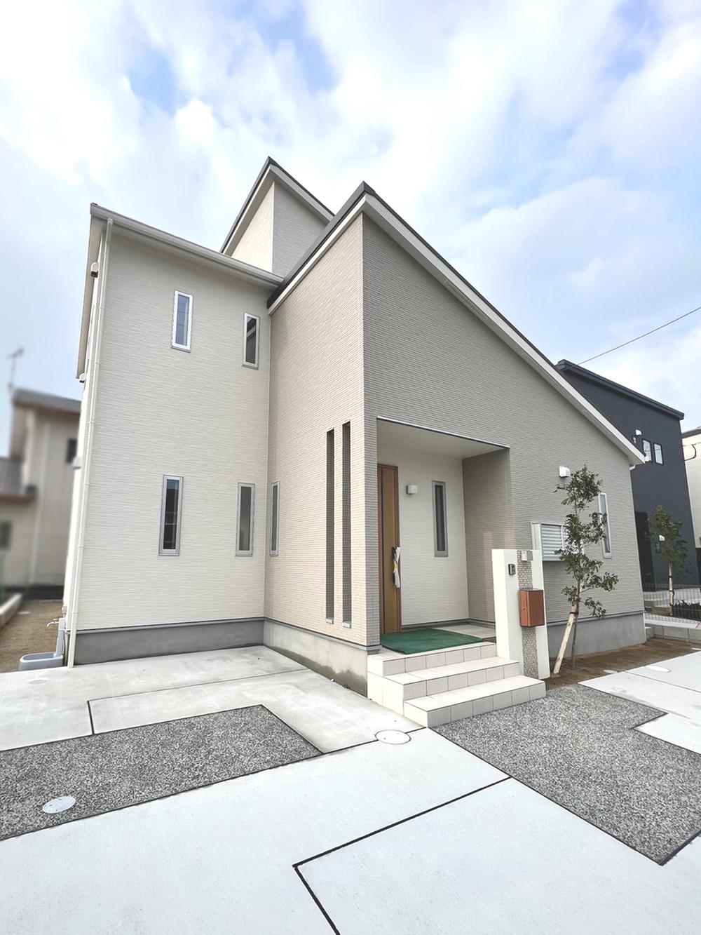 【内覧可能】11号地完成！外観は、ナチュラルで落ち着いた雰囲気です！