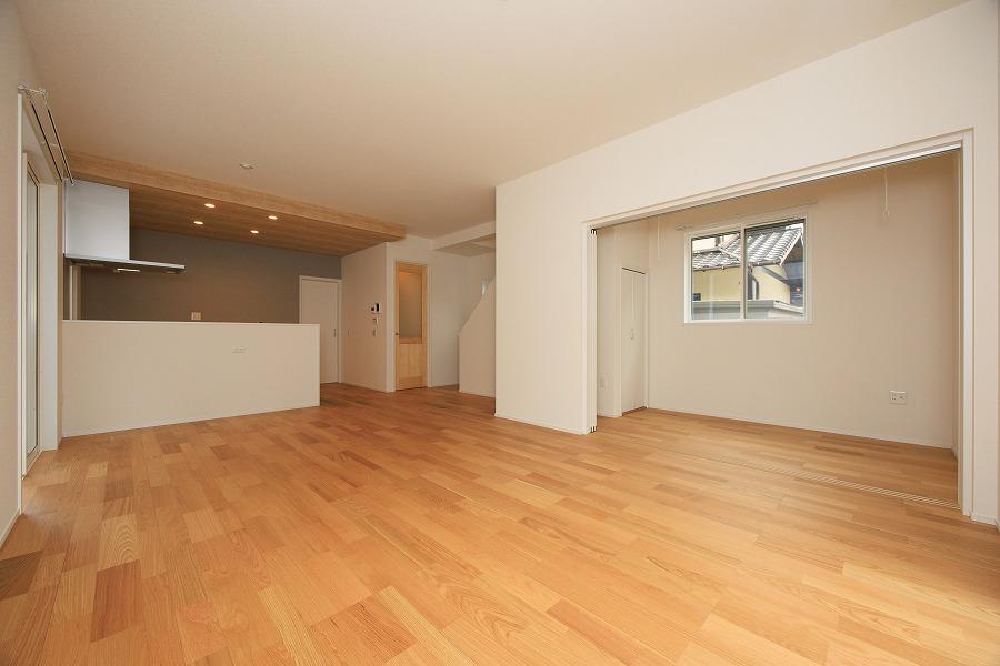 北九州、福岡市限定　11〜17畳相当　2021年製　ハイセンス　美品 北九州、福岡市限定 11〜17畳相当 2021年製 ハイセンス 美品