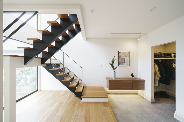 吹抜けの家  福山住宅 土地購入にかかわる専門的な手続きも無料でフォローアップの画像